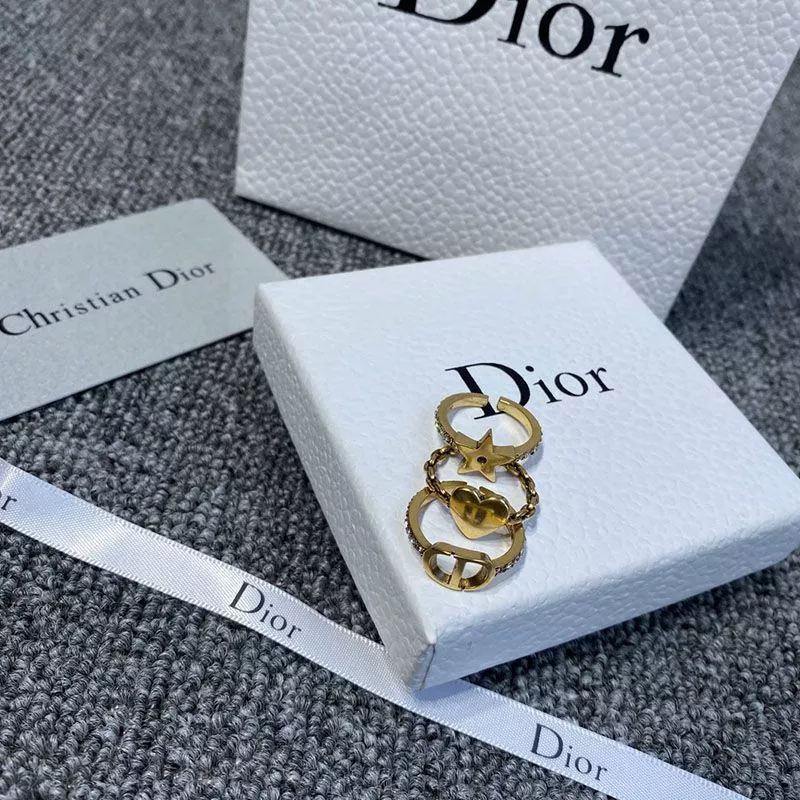 Dior Open Chain Knuckle Ring Set Metal and White Crystals Gold 0113