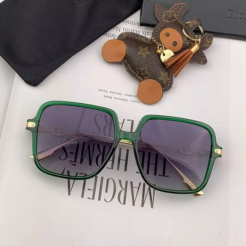 Dior CD2233 Shaded Square Sunglasses In Green 0112